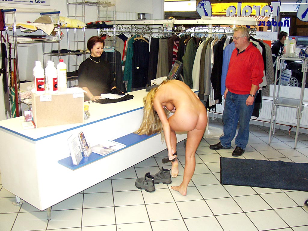 Секс В Магазине Обуви