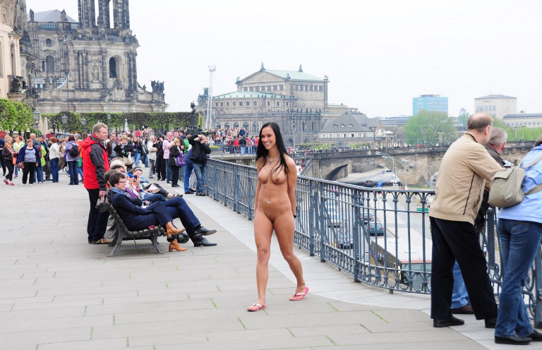 Bild 71314 von Schambereich in Kategorie Public nude