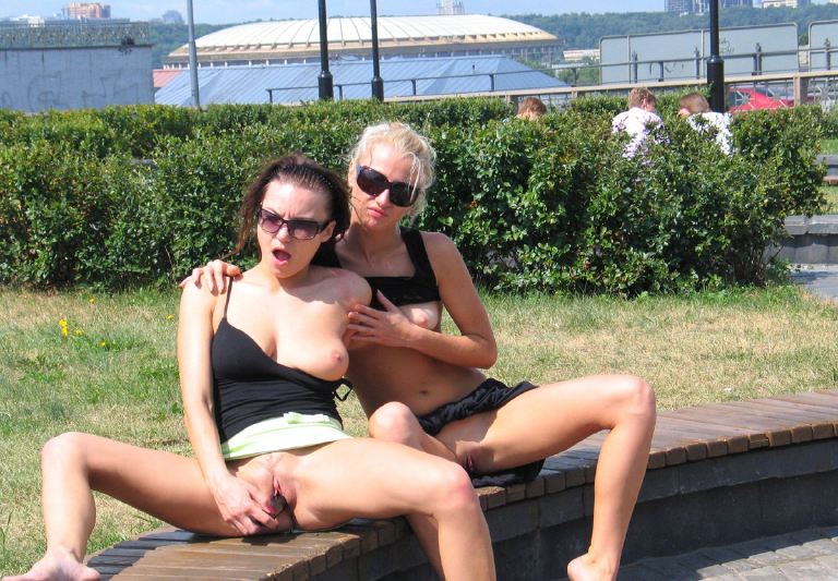 Bild 79608 von Schambereich in Kategorie Public nude