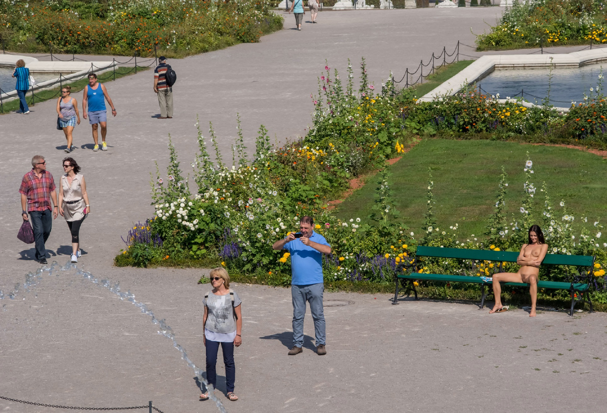 Bild 76587 von Schambereich in Kategorie Public Nude