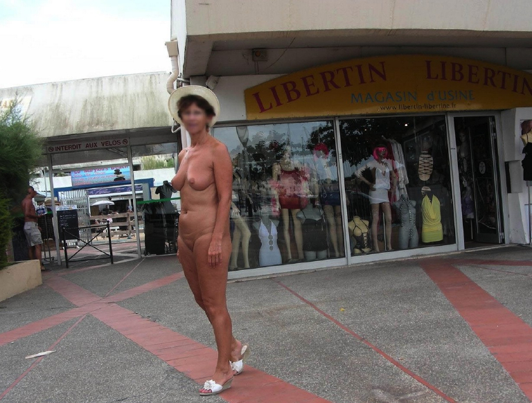 Bild 76750 von Schambereich in Kategorie Public nude