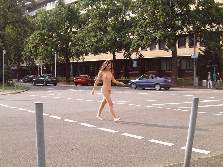 Bild 71559 von Schambereich in Kategorie Public nude