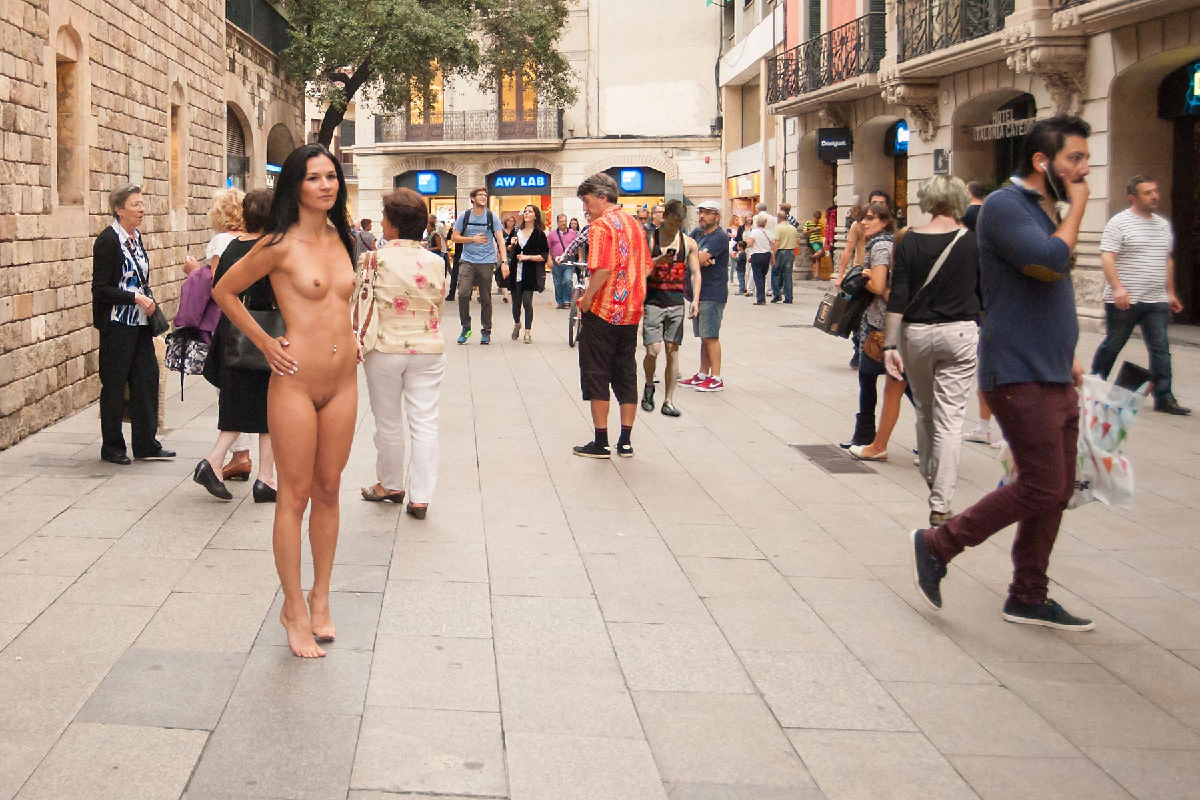 Bild 72916 von Schambereich in Kategorie Public Nude
