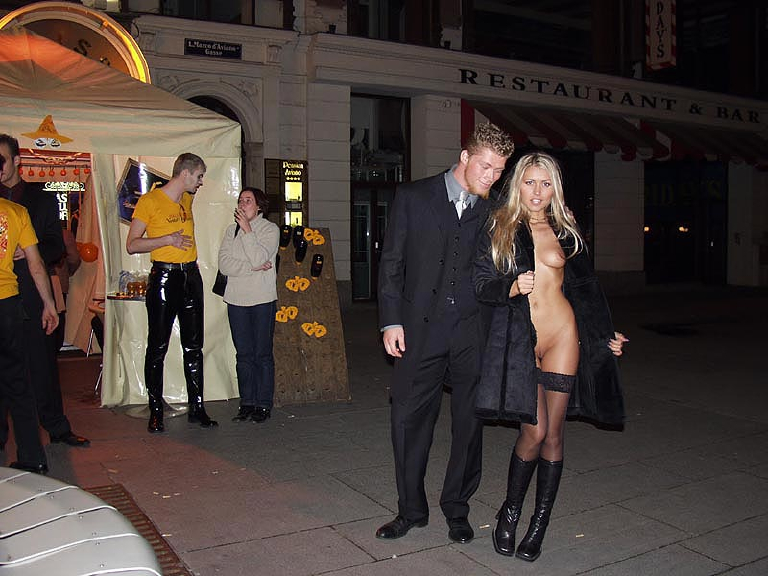 Bild 18032 von Schambereich in Kategorie Exhibitionism
