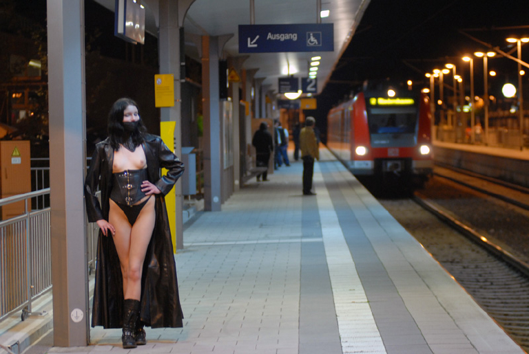Bild 80401 von Rasart in Kategorie Public nude