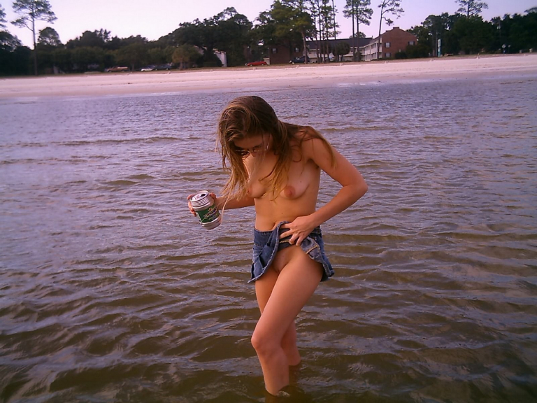 Bild 58735 von Schambereich in Kategorie Public nude