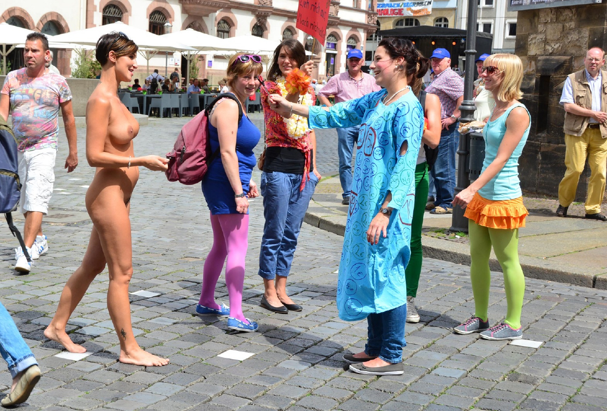 Bild 76124 von Schambereich in Kategorie Public Nude