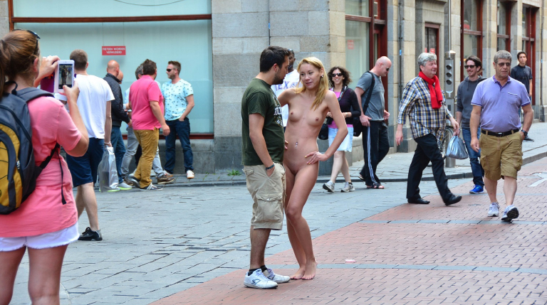 Bild 76291 von Schambereich in Kategorie Public nude