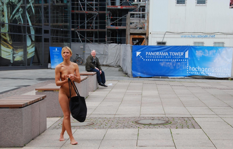 Bild 69549 von Schambereich in Kategorie Public nude