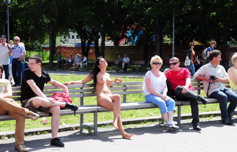 Bild 70779 von Schambereich in Kategorie Public nude