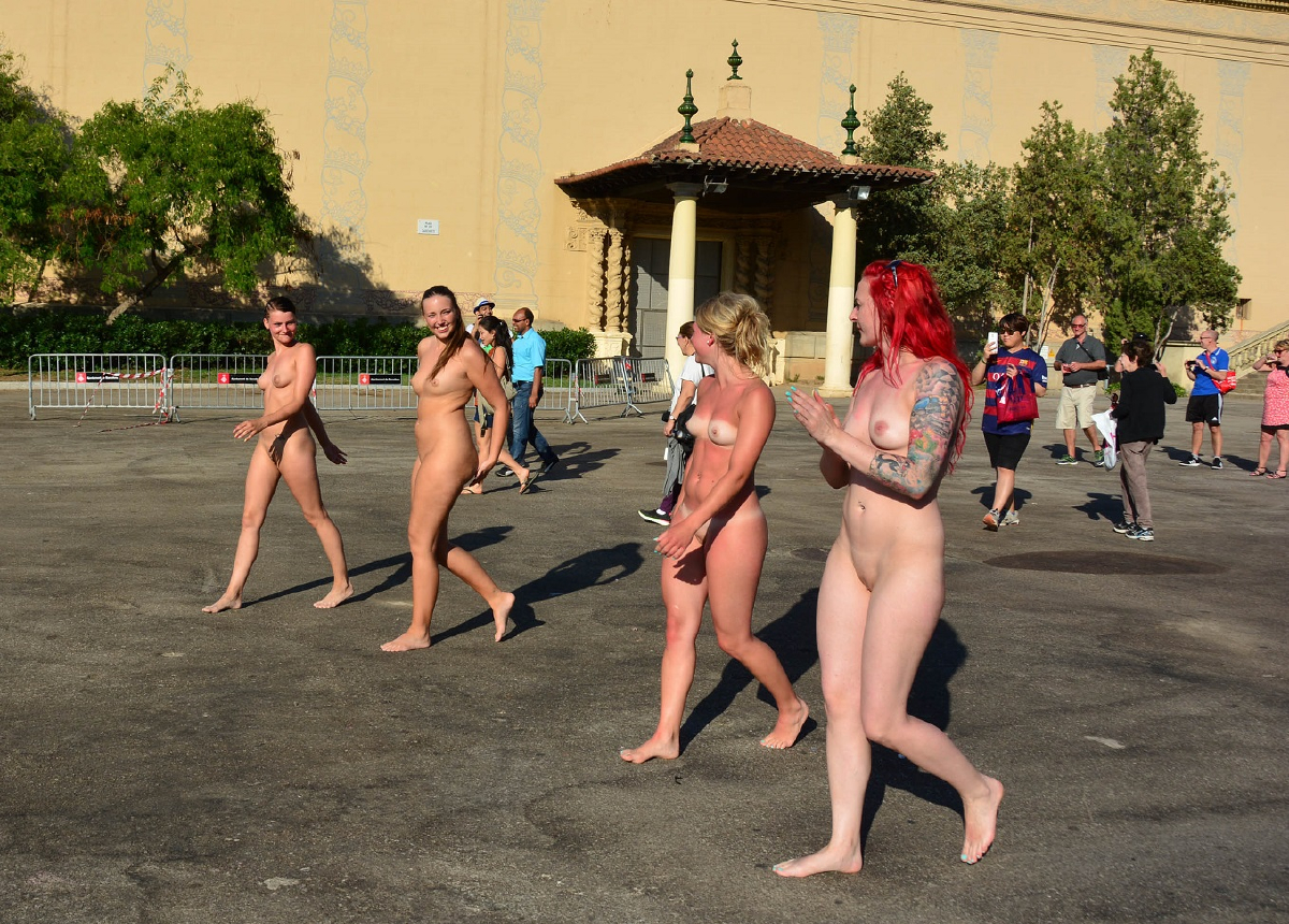 Bild 74834 von Schambereich in Kategorie Public Nude