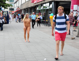 Bild 76542 von Schambereich in Kategorie Public Nude