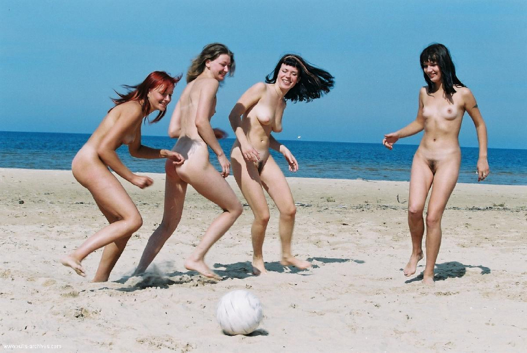 Bild 67934 von Schambereich in Kategorie Public nude