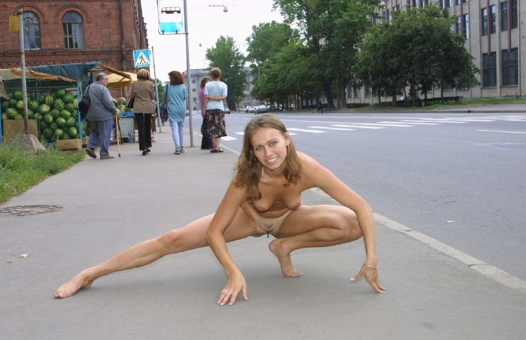 Bild 79275 von Schambereich in Kategorie Public nude