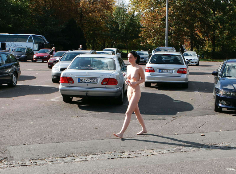 Bild 78568 von Schambereich in Kategorie Public nude