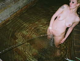 Bild 52124 von Schambereich in Kategorie Public Nude