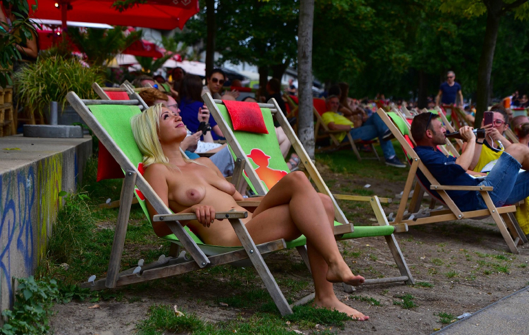 Bild 81539 von Schambereich in Kategorie Public nude