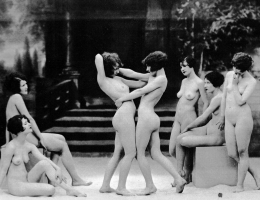 Bild 44011 von Schambereich in Kategorie Public Nude