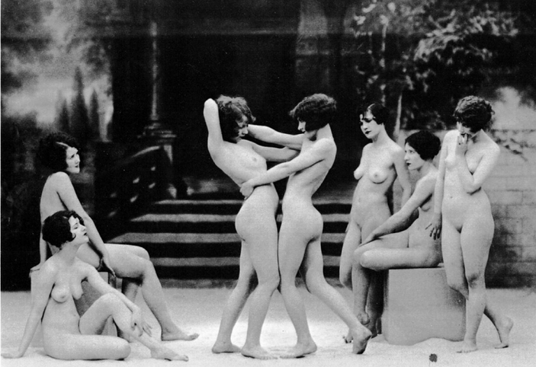 Bild 44011 von Schambereich in Kategorie Public Nude