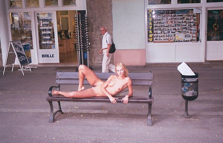 Bild 16067 von Schambereich in Kategorie Exhibitionism