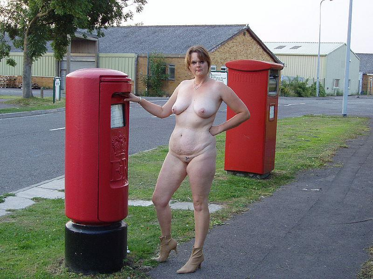 Bild 88215 von SlutExposer in Kategorie Public nude
