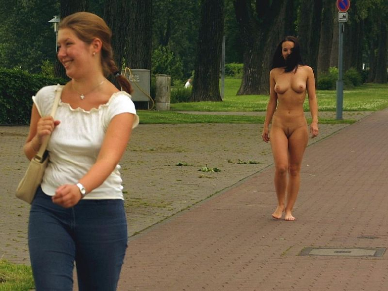 Bild 19996 von Schambereich in Kategorie Exhibitionism