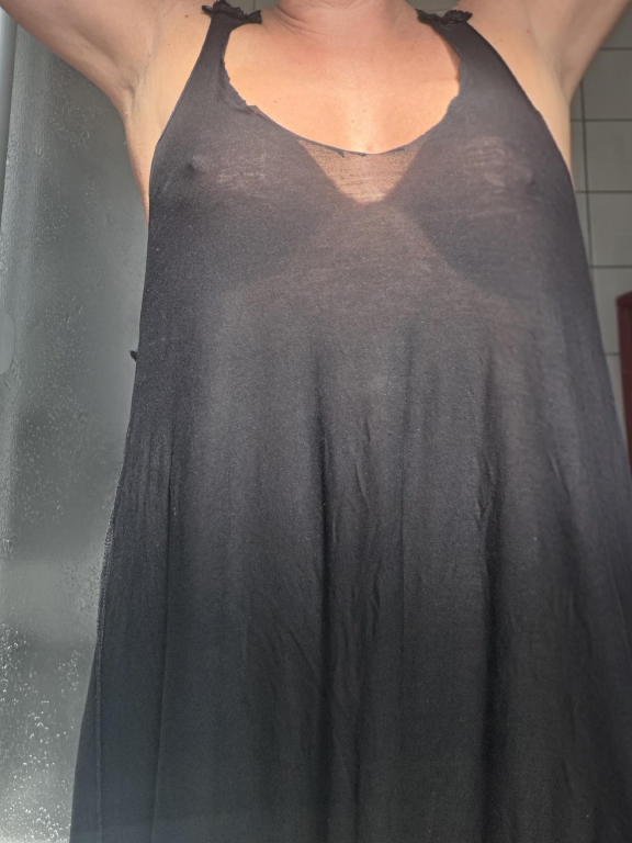 Bild 692558 von Present in Kategorie Exhibitionism