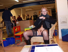 Bild 48877 von Schambereich in Kategorie Exhibitionismus