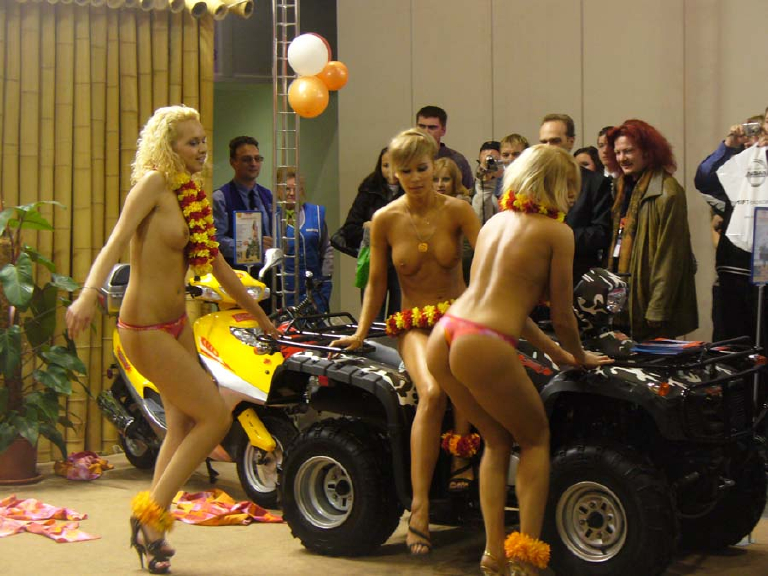 Bild 32079 von Schambereich in Kategorie Exhibitionism