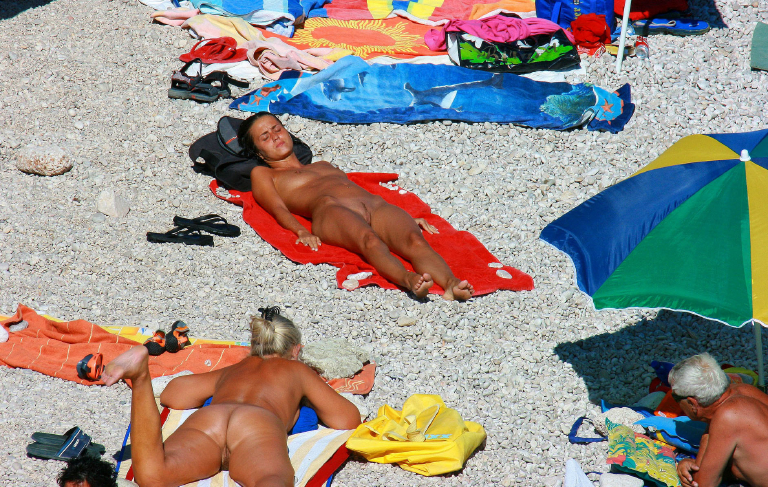 Bild 57682 von Schambereich in Kategorie Public nude
