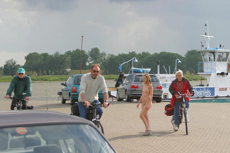 Bild 16665 von Schambereich in Kategorie Exhibitionism