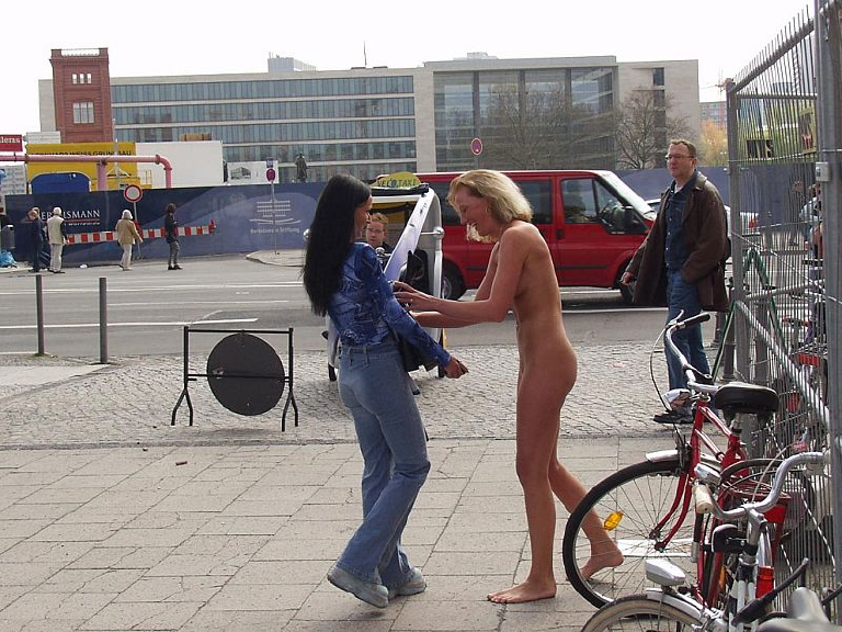 Bild 18463 von Schambereich in Kategorie Exhibitionism