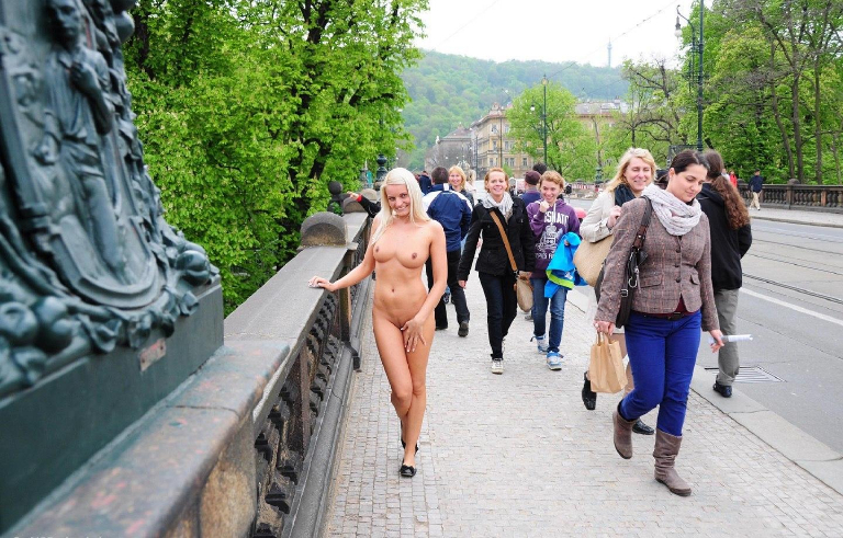 Bild 100532 von Vicco10777 in Kategorie Public nude