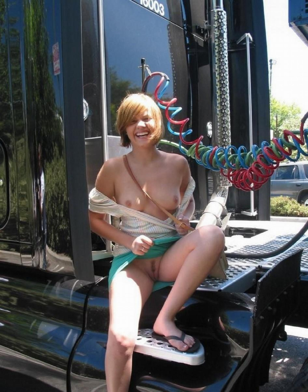 Bild 54171 von Schambereich in Kategorie Public nude