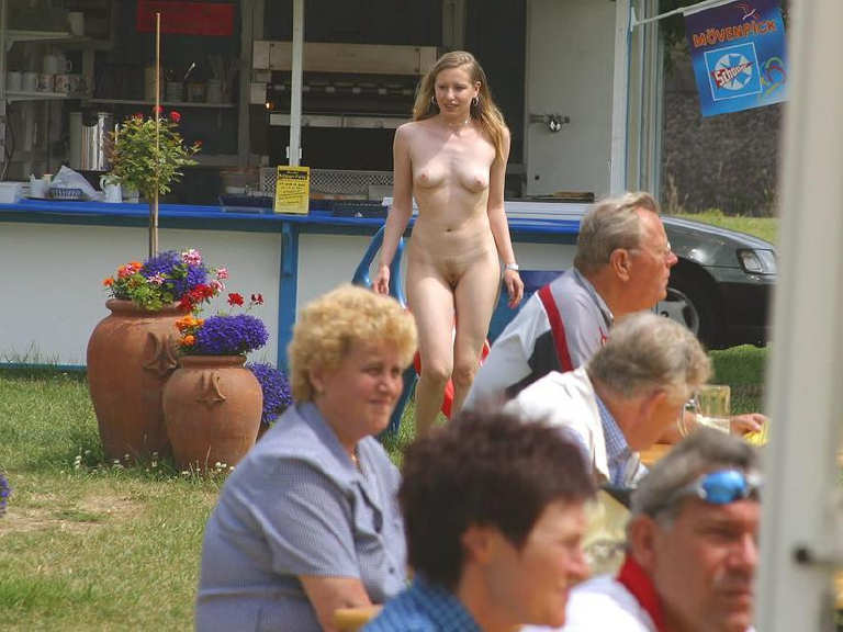 Bild 15811 von Schambereich in Kategorie Exhibitionism