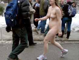 Bild 73330 von Schambereich in Kategorie Public Nude