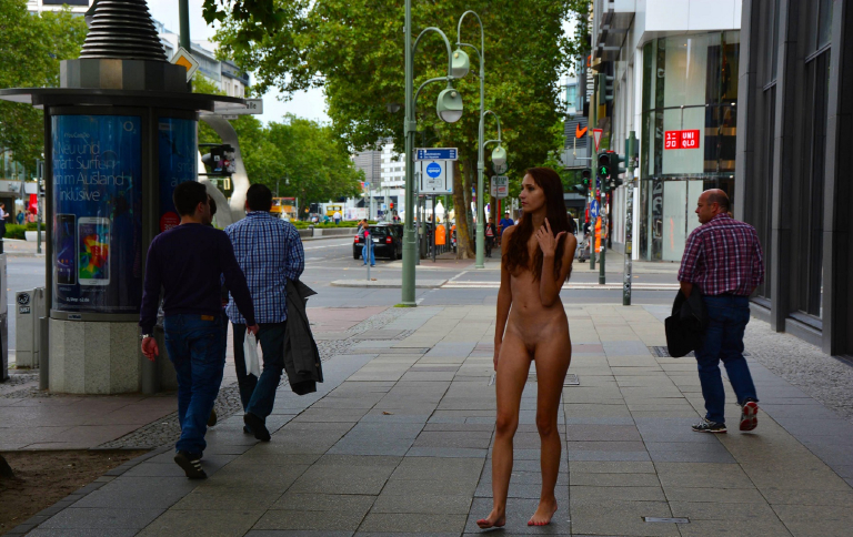 Bild 79803 von Schambereich in Kategorie Public nude