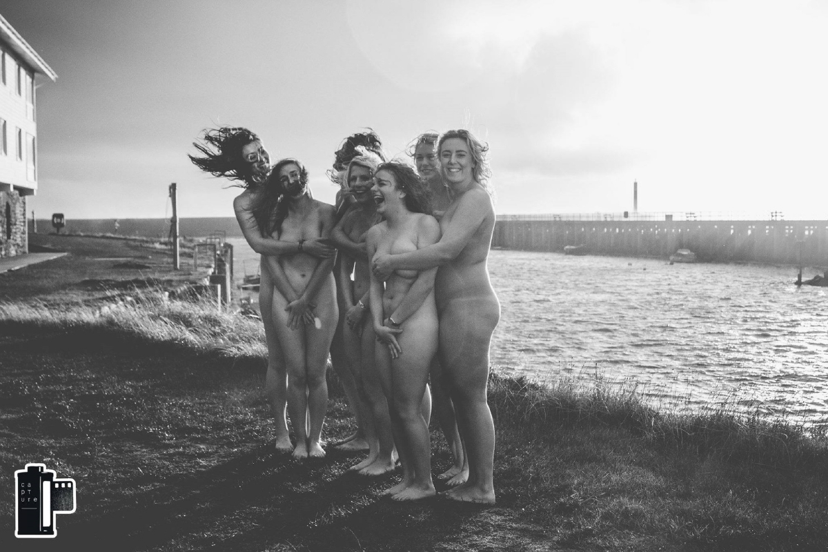 Bild 69235 von Schambereich in Kategorie Public Nude