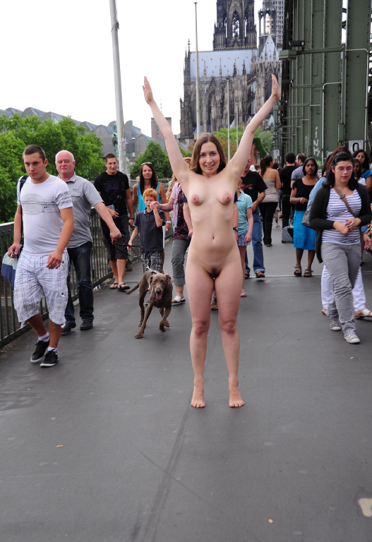Bild 71306 von Schambereich in Kategorie Public nude