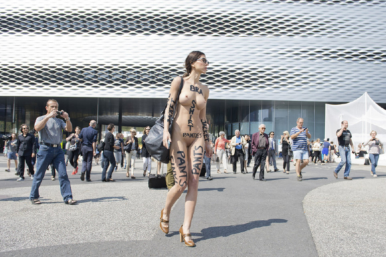 Bild 68089 von Schambereich in Kategorie Exhibitionism