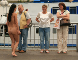 Bild 75671 von Schambereich in Kategorie Public Nude
