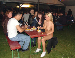 Bild 102063 von R2D2 in Kategorie Schamsituation