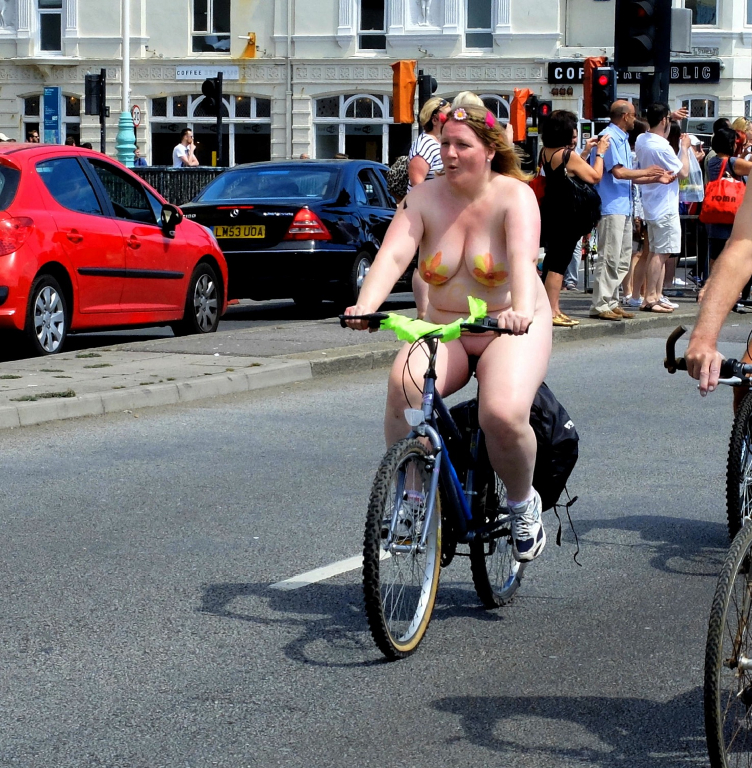 Bild 70411 von Schambereich in Kategorie Public nude