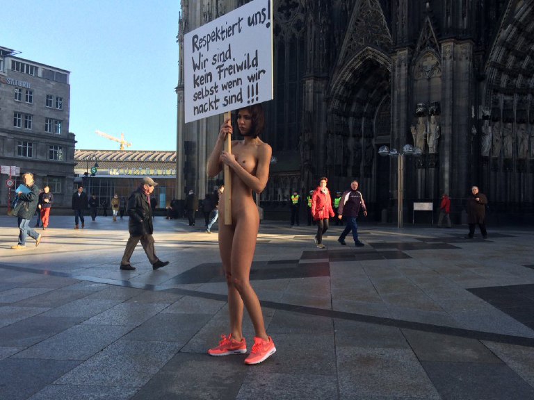 Bild 78037 von Schambereich in Kategorie Public nude