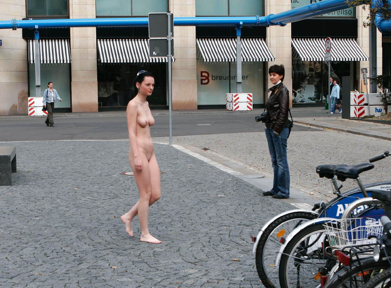 Bild 78573 von Schambereich in Kategorie Public nude