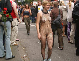 Bild 98353 von Piratenente in Kategorie Public Nude