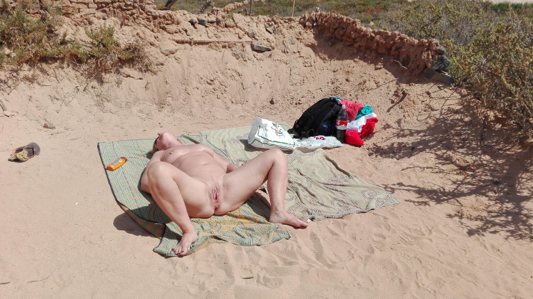 Bild 89970 von Fee in Kategorie Public nude