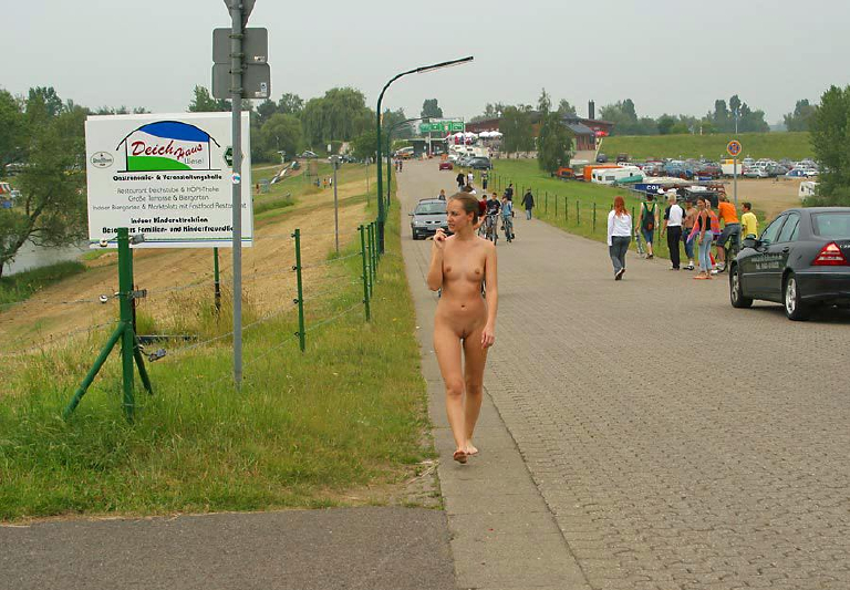 Bild 99356 von Nacki36 in Kategorie Public nude