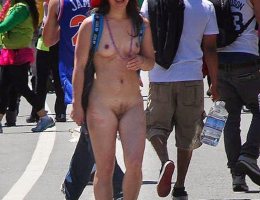 Bild 101399 von R2D2 in Kategorie Public Nude
