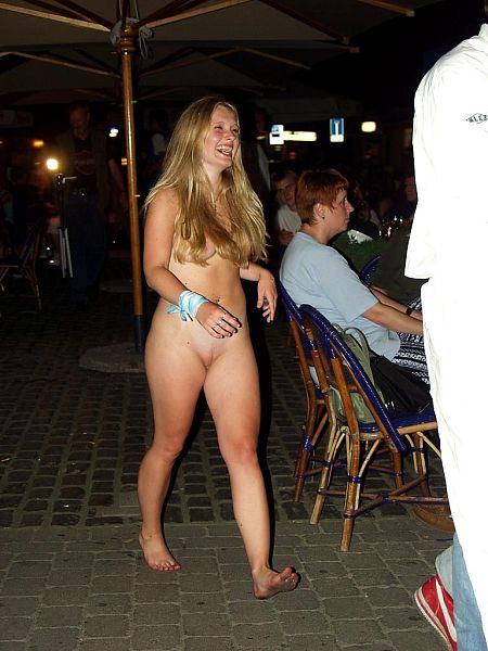 Bild 71457 von Schambereich in Kategorie Public Nude